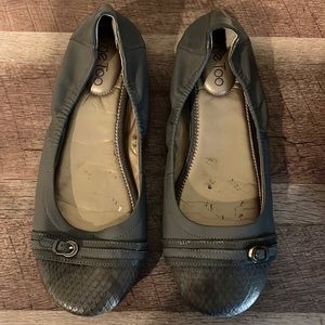 Me Too Green Ballet Flats Size 11